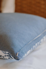 Load image into Gallery viewer, Coral Bay Pillow Cover