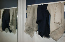 Load image into Gallery viewer, The Linen Farmhouse Hand Towel Set