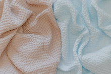 Load image into Gallery viewer, Baby Pink Waffle Weave Linen Blanket